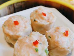 鲜虾流心烧麦-蝴蝶里·粤菜·点心(滨江龙湖店)