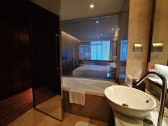 -上海龙之梦万丽酒店