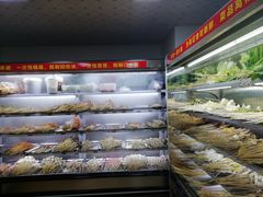 自助取餐区-来伊回麻辣烫·火锅串串清真(红瓦寺总店)