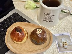 -HOT CRUSH趁热集合·现烤面包(环球港店)