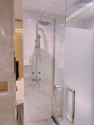 -香港倾城国际·美容美体中心