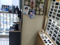 -视野联行眼镜·蔡司授权店(长白万象汇店)