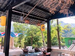 -百里峡七彩艺术小镇