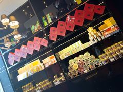 -Salon de The de Joel Robuchon(外滩18号店)