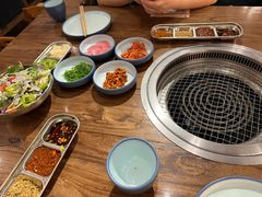 -明洞阿姨·韩式酱蟹烤肉·创意料理(三元桥店)