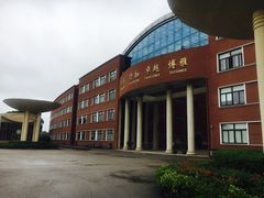 -中加枫华国际学校