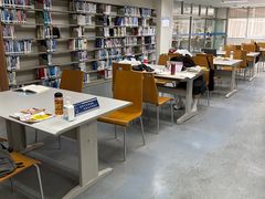 -南山图书馆(常兴路店)