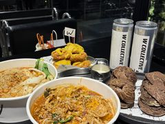 -W COLLECTIVE  DESSERT SHOP