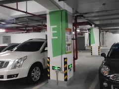 -百联又一城停车场