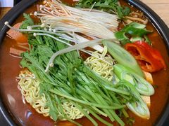 -草家酱蟹炭火烤肉店(珲春南路一店)