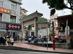 -源胜陶瓷玉石工艺街(康王中路)