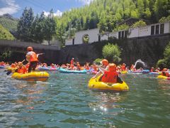 -安吉龙王山峡谷漂流