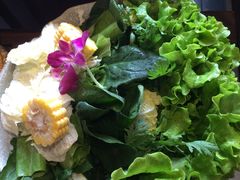 时蔬拼盘-高兴壹锅·潮汕鲜牛肉火锅(良乡梅花庄店)
