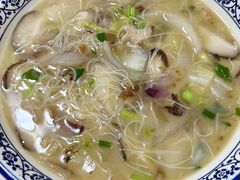 肉丝煮米粉-一路飘香面馆