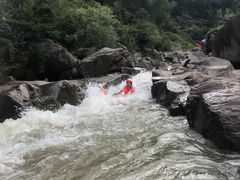 -虎啸峡漂流