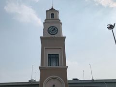 -奥特莱斯停车场