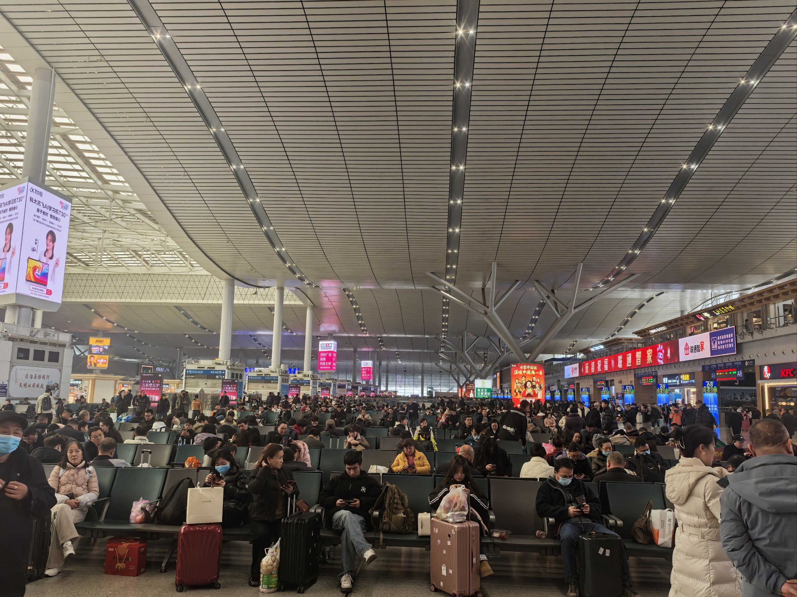 满为患🤦‍♂️
南来北往#高铁旅行「长沙南站」#打卡火车站