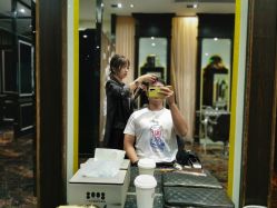 -八佰伴8008星级形象店