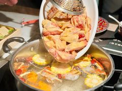 -尚尚仙·酸汤猪手·猪肚鸡火锅(华联万柳购物中心店)