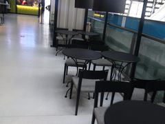 大堂-星巴克(青岛火车北站候车大厅店)
