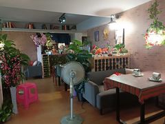 -忘忧草融合私房菜(红鼎国际店)