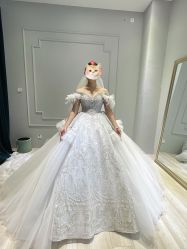 -深白婚纱艺术馆(王府壹号店)