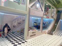-乐多星球潮玩中心(沈阳嘉里城店)
