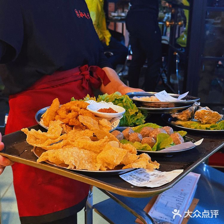 四方食事，不过一碗人间烟火