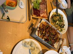 -关东小磨东北菜(上海长风大悦城店)