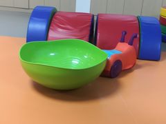 -小门牙好性格托育(北外滩中心)