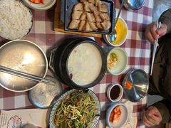 -益百岁牛尾汤(香山路店)