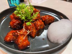 红酒泡沫牛仔粒-荟廷·晶萃(陆家嘴尚悦湾店)