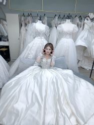 -莫小姐婚纱