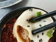 生煎包-老上海食惠裡小籠包生煎包