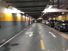 -日月光中心-停车场