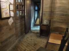 -暴风岛沉浸式体验馆(百联世纪店)