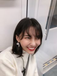 -SIX Hair Consultant