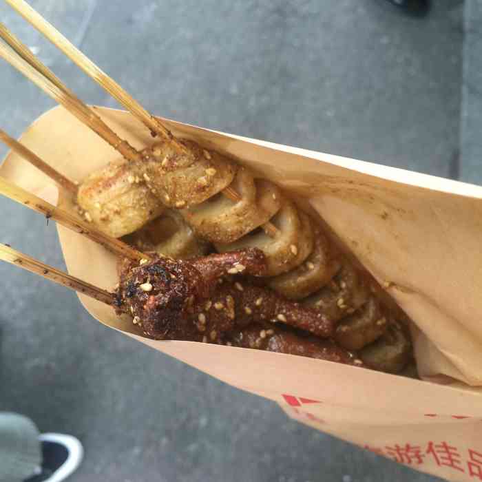 徽派烤面筋-"徽派烤面筋位于城隍庙里面,主要以烤面筋和.