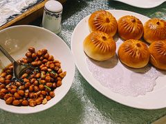沙葱羊肉烤包子-巴音浩日娲·蒙餐(双林东路店)