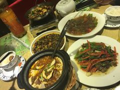 -新天明砂锅鱼头煲