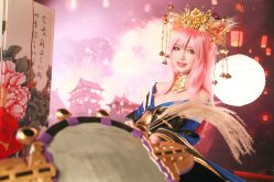 -星元素cosplay动漫摄影写真工作室