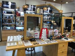 -肆兮眼镜·蔡司·徕卡战略合作店(大坪店)