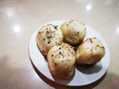 -老西白点心店