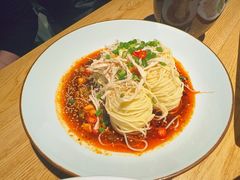 -嫩芽·重庆菜馆(十八梯露台观景店)