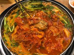 土豆排骨火锅-喇喇排骨火锅·传统韩式脊骨汤(望京西园总店)