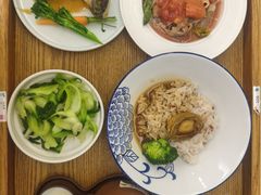 -雪梅月子中心(华侨城店)