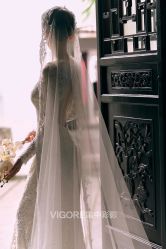 -雪中彩影婚纱摄影·微光艺术中心