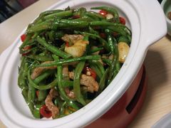 砂煲扁豆丝-壹块捌烧烤(灯市口店)