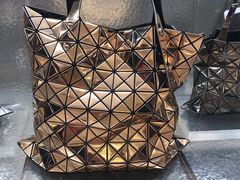 -三宅一生 (阪急梅田本店)