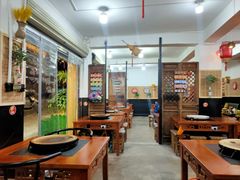 大堂-老姐石板烧烤+铜炭火锅(总店)
